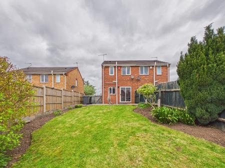 2 bedroom Semi-detached house for sale in Lomond Way, Nuneaton, CV10