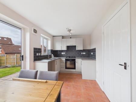 2 bedroom Semi-detached house for sale in Lomond Way, Nuneaton, CV10