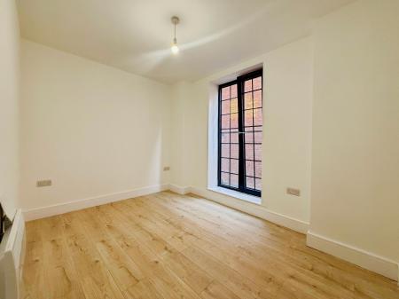 2 bedroom Flat to let in Essentia House, Upper Bond Street, Hinckley