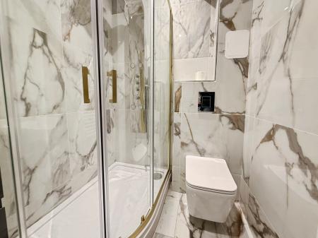 2 bedroom Flat to let in 2 Bed Apartments, Upper Bond Street, Hinckley, LE10