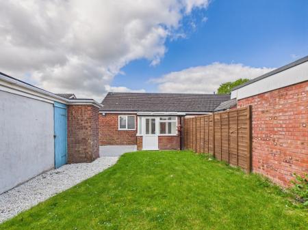 2 bedroom Semi-detached bungalow for sale in Twycross Road, Burbage, LE10