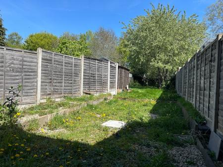 3 bedroom Semi-detached house to let in John Nichols Street, Hinckley, LE10