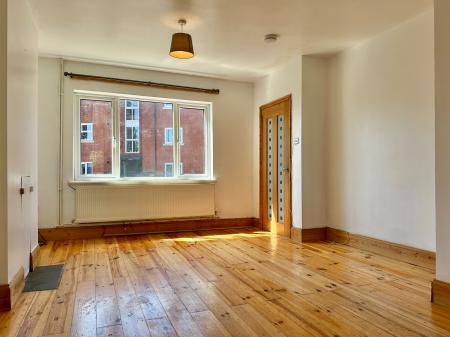 3 bedroom Semi-detached house to let in John Nichols Street, Hinckley, LE10