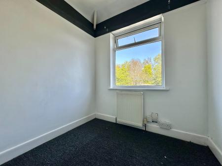 3 bedroom Semi-detached house to let in John Nichols Street, Hinckley, LE10