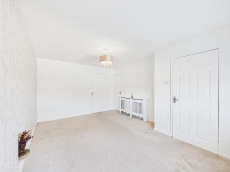 3 bedroom Semi-detached house for sale in Charnwood Drive, Hartshill, CV10