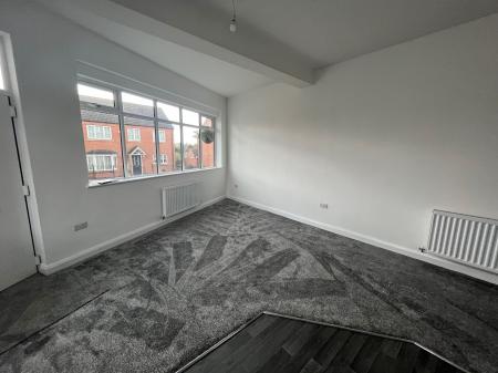 2 bedroom Ground floor flat to let in High Street, Earl Shilton, LE9