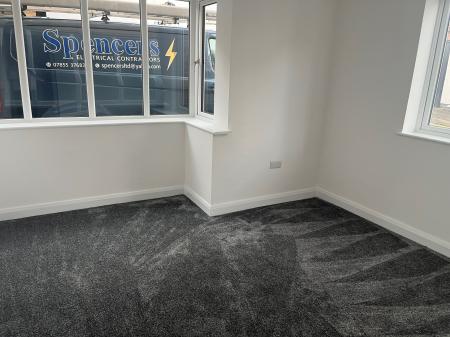 2 bedroom Ground floor flat to let in High Street, Earl Shilton, LE9