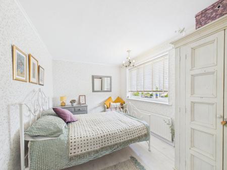 4 bedroom Semi-detached house for sale in Chesterfield Way, Barwell, LE9