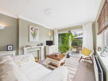 4 bedroom Semi-detached house for sale in Chesterfield Way, Barwell, LE9