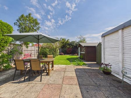 4 bedroom Semi-detached house for sale in Chesterfield Way, Barwell, LE9