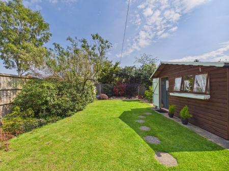 4 bedroom Semi-detached house for sale in Chesterfield Way, Barwell, LE9