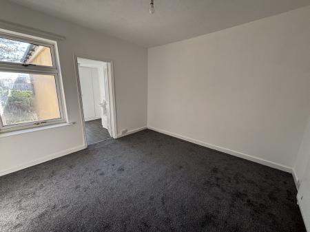 2 bedroom Terraced House to let in Mount Street, Nuneaton, CV11