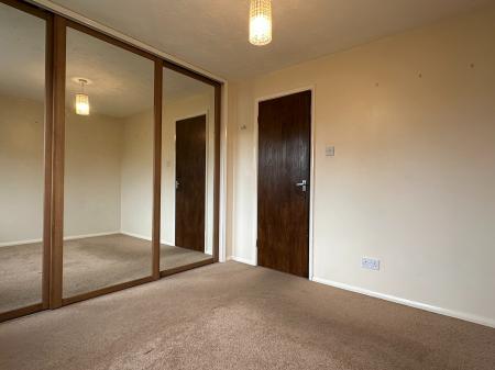 2 bedroom Semi-detached house to let in Windsor Court, Burbage, LE10