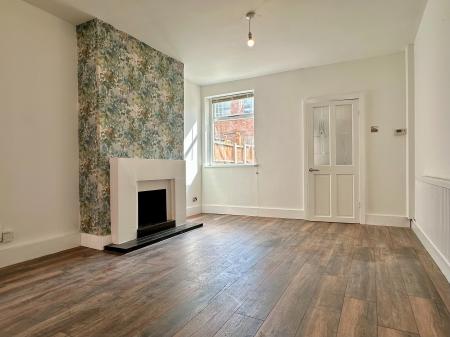 3 bedroom Terraced House to let in Derby Road, Hinckley, LE10