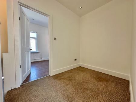 3 bedroom Terraced House to let in Derby Road, Hinckley, LE10