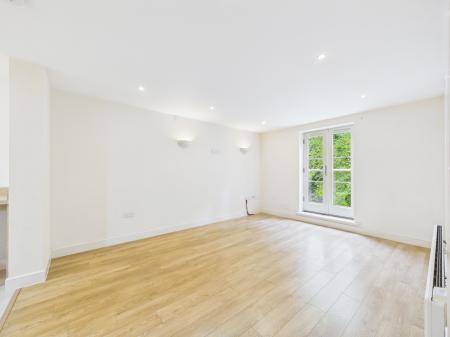 2 bedroom Flat for sale in Station Road, Ashby-De-La-Zouch, LE65