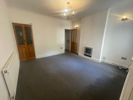 2 bedroom Terraced House to let in Bracebridge Street, Nuneaton, CV11