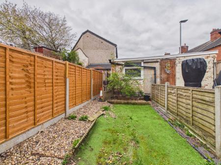 3 bedroom Terraced House to let in Chapel Street, Barwell, LE9