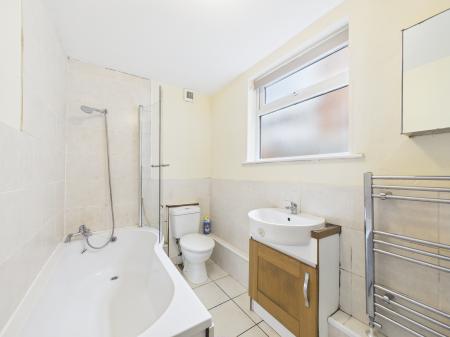 3 bedroom Terraced House to let in Chapel Street, Barwell, LE9