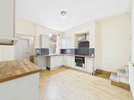 3 bedroom Terraced House to let in Chapel Street, Barwell, LE9