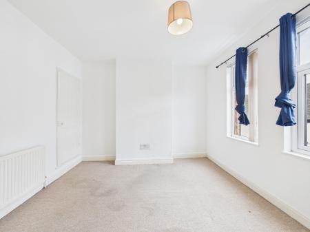 3 bedroom Terraced House to let in Chapel Street, Barwell, LE9