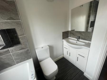3 bedroom Detached house to let in Jubilee Drive, Earl Shilton, LE9