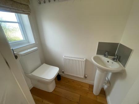 3 bedroom Detached house to let in Jubilee Drive, Earl Shilton, LE9