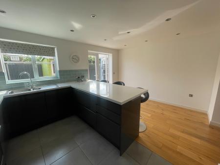 3 bedroom Detached house to let in Jubilee Drive, Earl Shilton, LE9