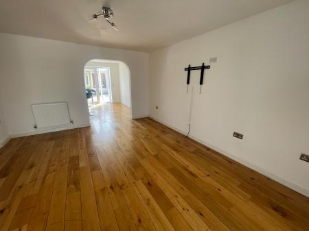 3 bedroom Detached house to let in Jubilee Drive, Earl Shilton, LE9