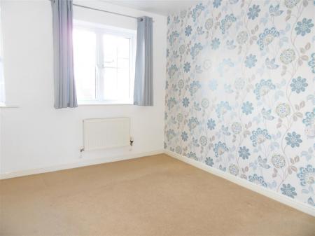 3 bedroom Terraced House to let in Russett Close, Barwell, LE9