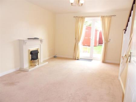 3 bedroom Terraced House to let in Russett Close, Barwell, LE9