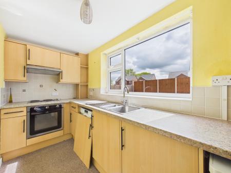 1 bedroom Ground floor flat for sale in Stafford Close, Bulkington, CV12