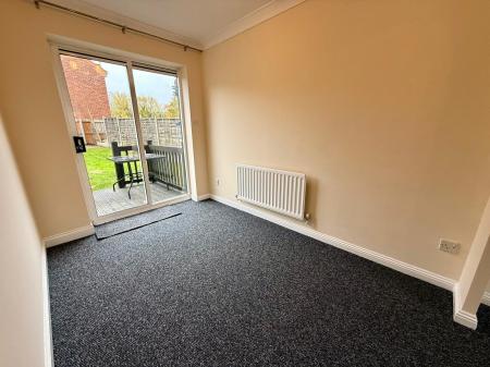 3 bedroom Semi-detached house to let in Rannoch Drive, Nuneaton, CV10
