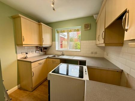 3 bedroom Semi-detached house to let in Rannoch Drive, Nuneaton, CV10