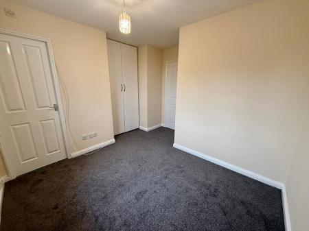 3 bedroom Semi-detached house to let in Rannoch Drive, Nuneaton, CV10