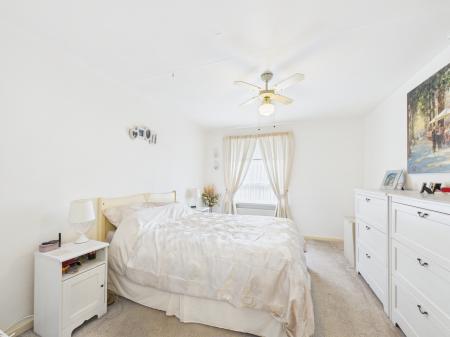 3 bedroom Town house for sale in Shirley Street, Leicester, LE4