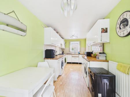 3 bedroom Town house for sale in Shirley Street, Leicester, LE4