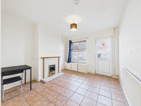 2 bedroom Terraced House for sale in High Street, Barwell, LE9