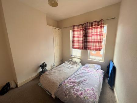 2 bedroom Terraced House for sale in High Street, Barwell, LE9