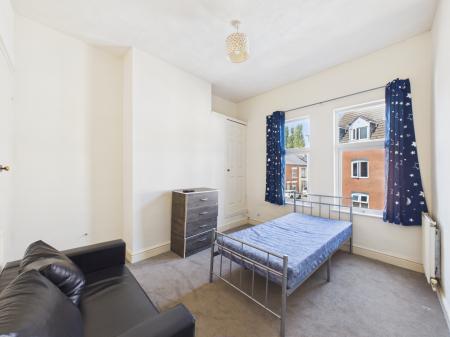 2 bedroom Terraced House for sale in High Street, Barwell, LE9
