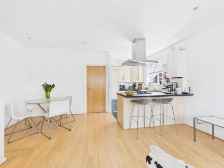 2 bedroom Apartment for sale in Derby Road, Hinckley, LE10