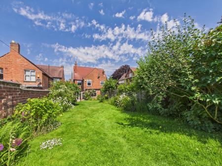 3 bedroom Semi-detached house for sale in Mount Road, Hinckley, LE10