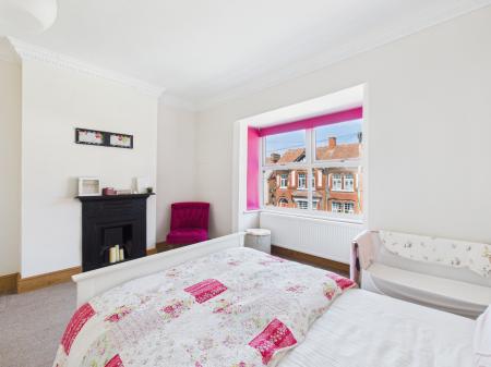 3 bedroom Semi-detached house for sale in Mount Road, Hinckley, LE10
