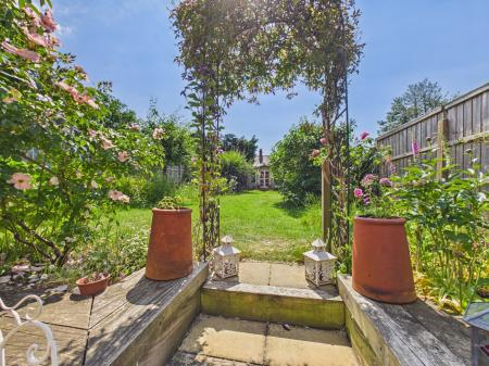 3 bedroom Semi-detached house for sale in Mount Road, Hinckley, LE10