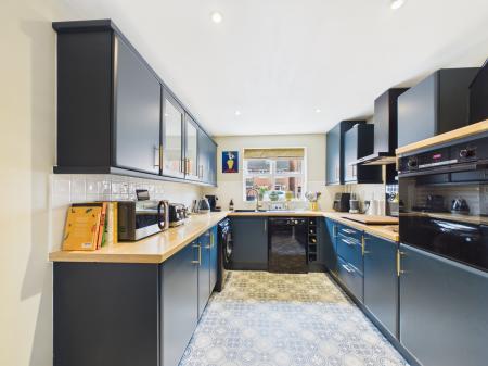 4 bedroom Town house for sale in Fosse Close, Burbage, LE10