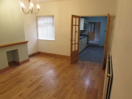 2 bedroom Terraced House to let in Canning Street, Hinckley, LE10