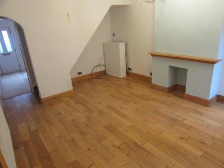 2 bedroom Terraced House to let in Canning Street, Hinckley, LE10