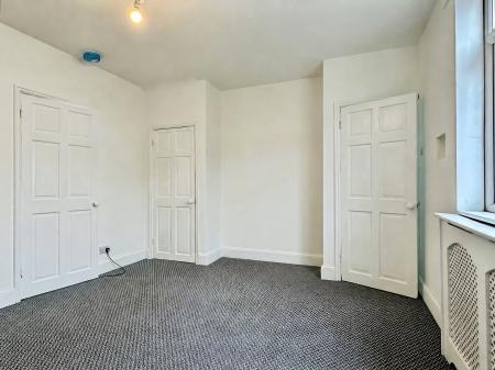 3 bedroom Semi-detached house to let in Woodland Avenue, Burbage, LE10