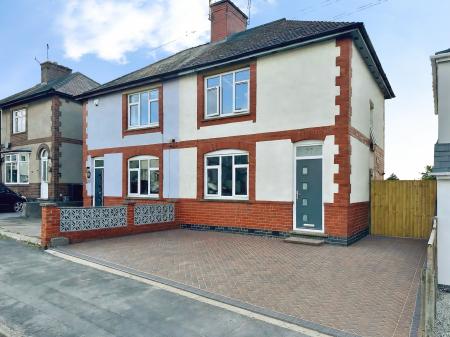 Woodland Avenue, Burbage, LE10