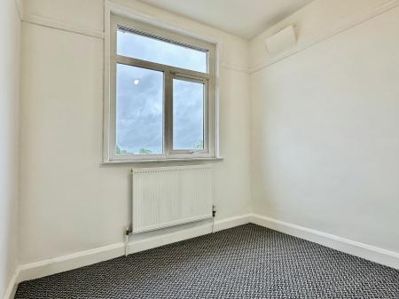 3 bedroom Semi-detached house to let in Woodland Avenue, Burbage, LE10